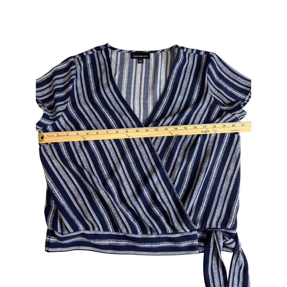 Fortune and Ivy medium wrap tie v neck blouse white blue stripe - Picture 3 of 8
